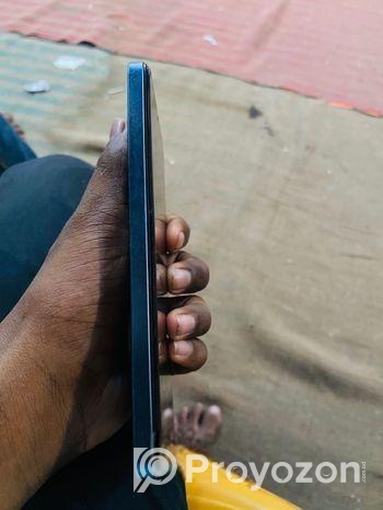 Vivo V25e 8/128 (Used)