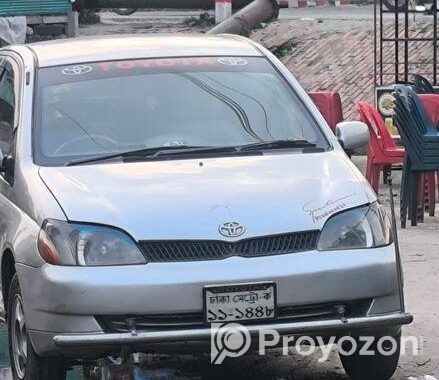 Toyota Platz 1999