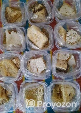 প্রাকৃতিক চাকের মধু