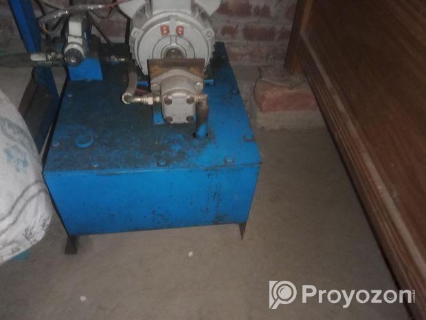 জুতা তৈরি হাইড্রোলিক মেশিন