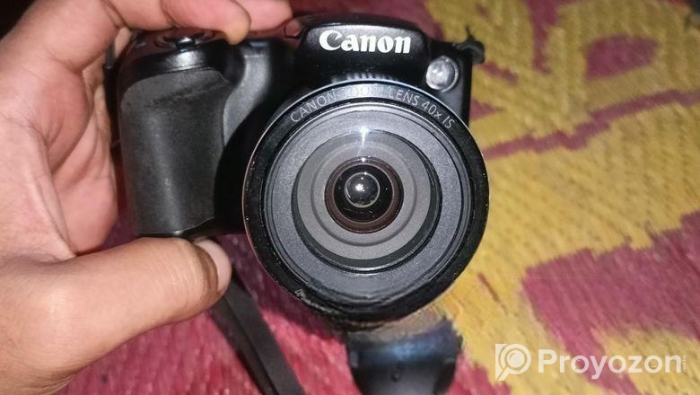 ক্যানন সেমি ডি এস এলআর ক্যামেরা