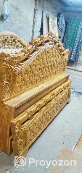 যশোরে সেগুন কাঠ