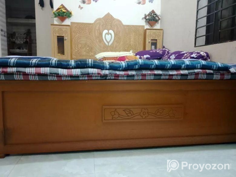 একটি খাট বিক্রি হবে