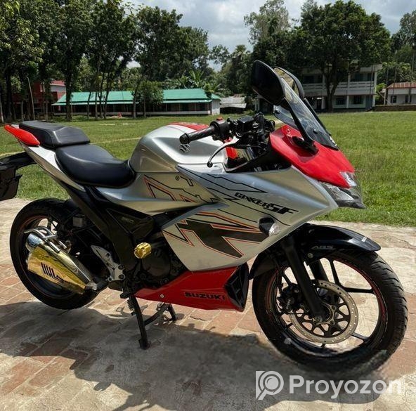 Suzuki Gixxer SF 2022