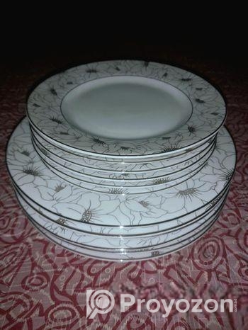 ১৪ পিস ডিনার সেট,সাথে আর ৬ পিস,ফ্রিজ পিস,কাপ পিস,মোট ৩২