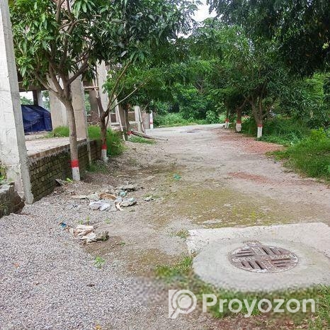 মনোরম পরিবেশে শতভাগ বাড়ি করার উপযোগী @ 2.5 কাঠা প