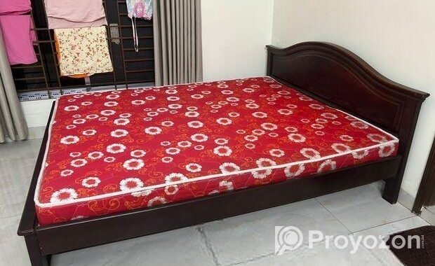 Hatil’s King Size Bed with Mattress