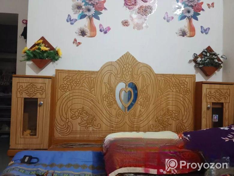 একটি খাট বিক্রি হবে