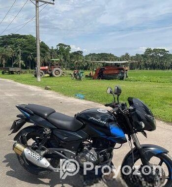 Bajaj Pulsar 150 . 2021