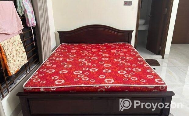 Hatil’s King Size Bed with Mattress