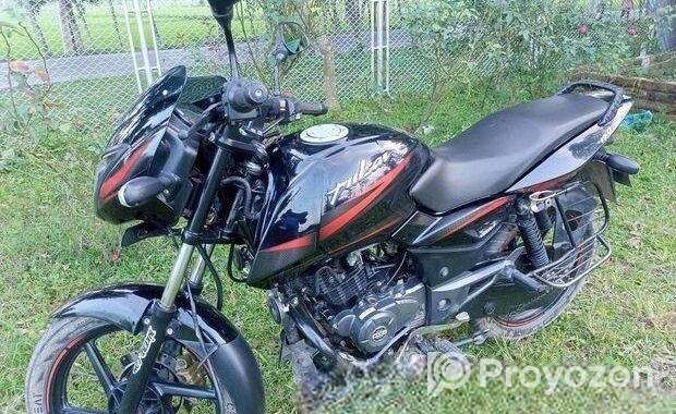 Bajaj Pulsar 150 . 2018