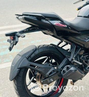 Bajaj Pulsar 250 N250 2024