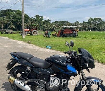 Bajaj Pulsar 150 . 2021