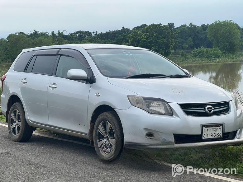 Toyota Axio . 2011