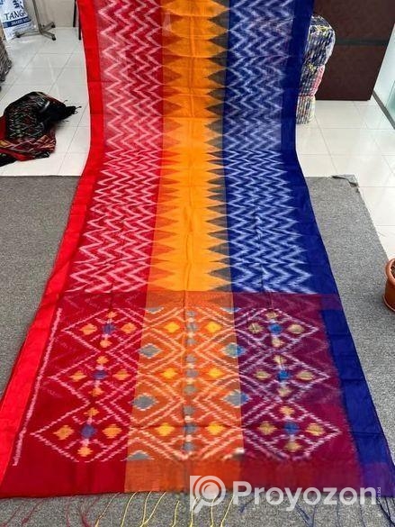 ঈতাদ্দ শাড়ি