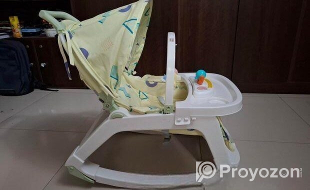 Baby rocking and feeding chair