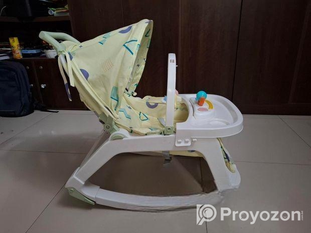Baby rocking and feeding chair