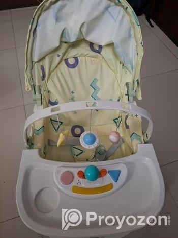 Baby rocking and feeding chair