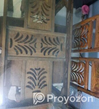 ডাইনিং টেবিল বিক্রয় করা হবে