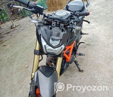 Runner Bolt 165R . 2021