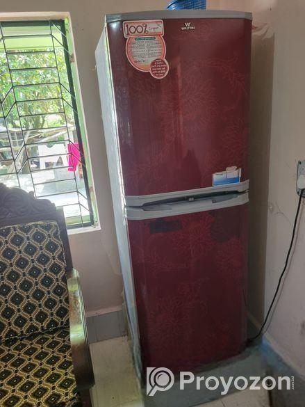 Walton fridge for sell