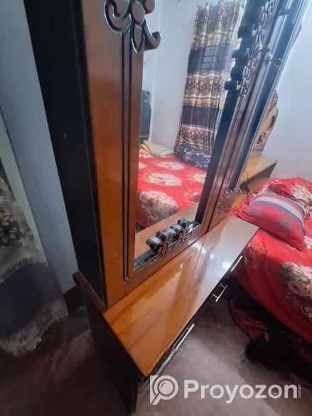Dressing table for sell