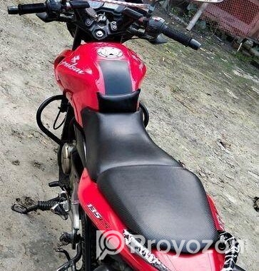 Bajaj Discover 135 . 2015