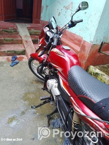 Bajaj Platina 100 . 2019