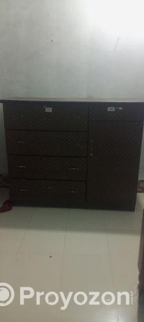 ৪ ফিটের পারটেক্স ওয়ারড্রোয়ার