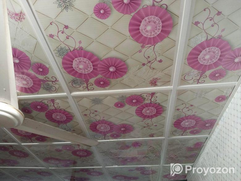 রুমের ভিতর সিলিং এর কাজ করা হয়