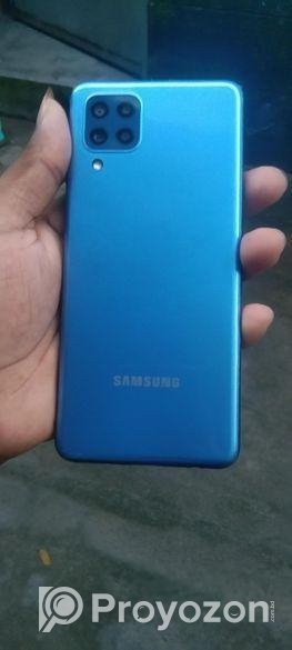 Samsung Galaxy M32 ব্যবহার করা হয়েছে (Used)