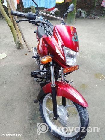 Bajaj Platina 100 . 2019