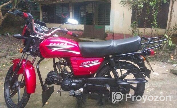 red Zaara motorcycle 2018