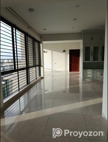 Flat Rent at Dhanmondi 5/A