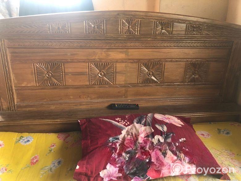 সেগুন কাঠের ৫/৭ খাট বিক্রি হবে