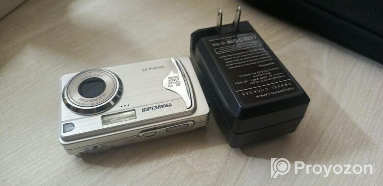 Traveler Slimline ×5 Digicam ( with Charger And Memory Card)