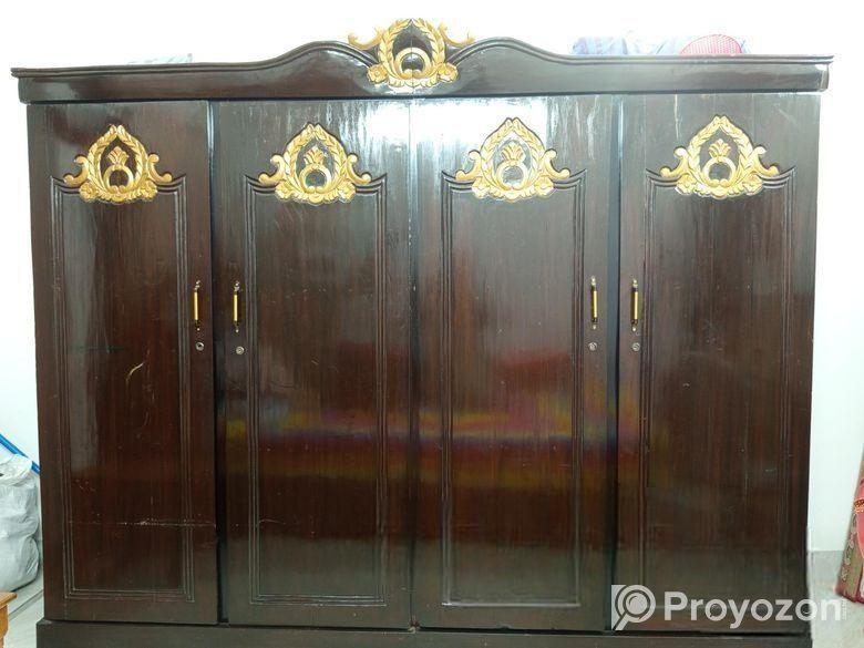 চার পার্টের আলমারী