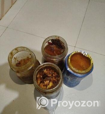রসুনের আচার।