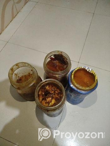 রসুনের আচার।