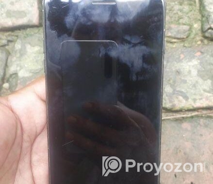 Apple iPhone 7 Plus . (Used)