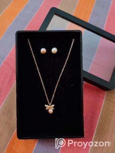 Pearl Set