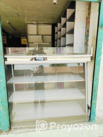 যেকোনো দোকানের ডেকোরেশন রেক