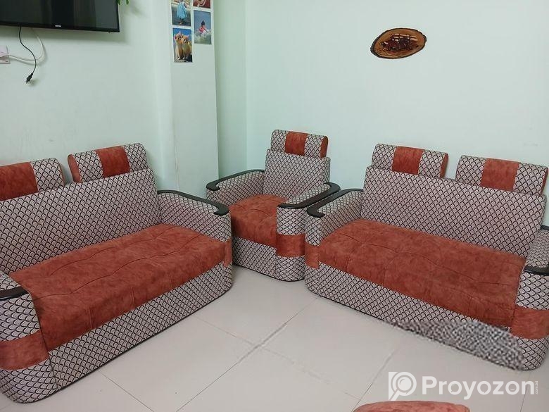 গদি সোফা।