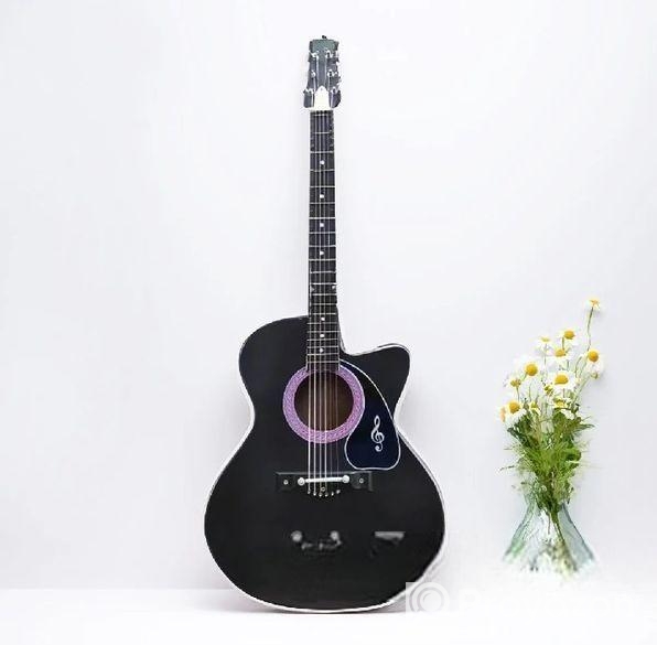 ফুল নতুন গিটার সেল হবে।