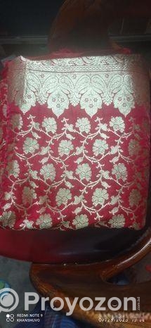 একটি শাড়ি বিক্রি করবো