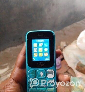 Samsung Guru Music 2 . (Used)