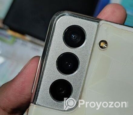 Samsung Galaxy S21 . (Used)
