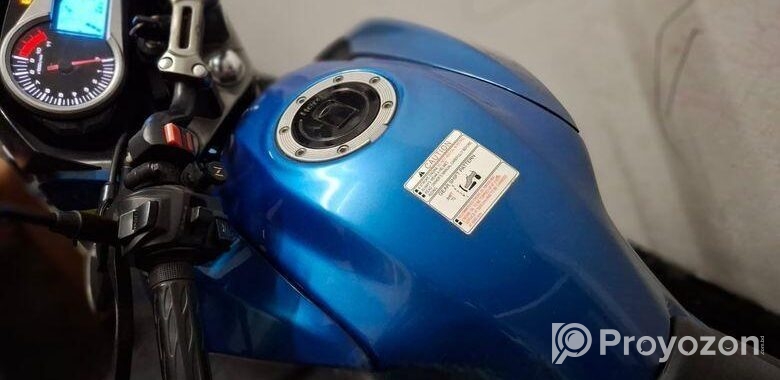 Hero Hunk 150R . 2021