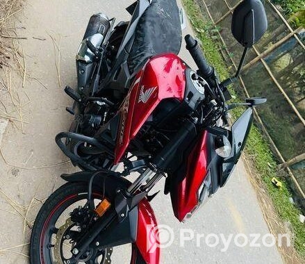 Honda X Blade ` 2023