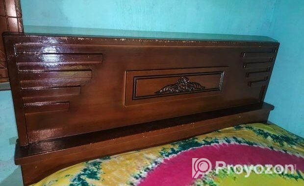 মালয়েশিয়ান কাঠের খাট